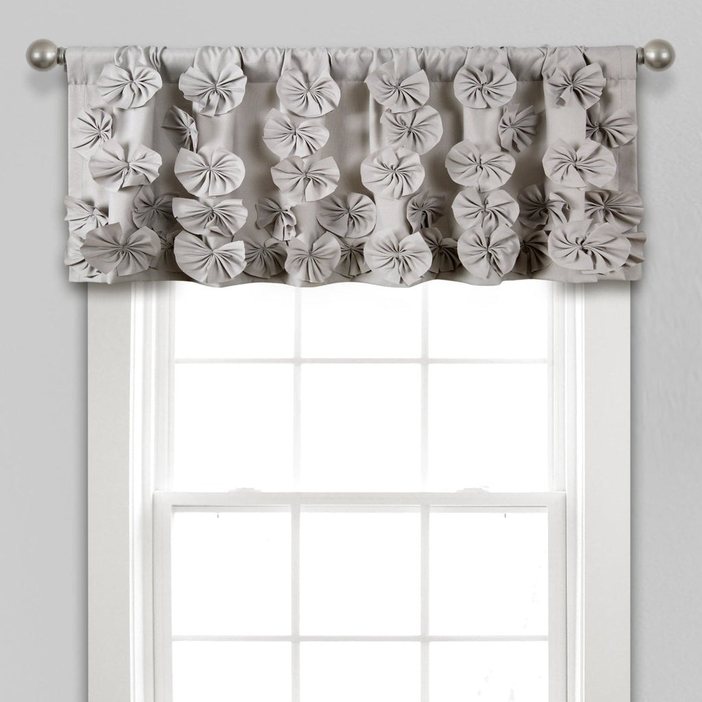 Riley Valance